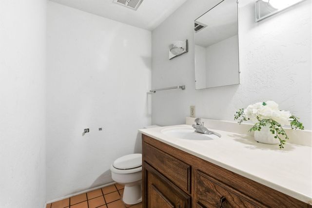 5101 N Pleasant Avenue, Fresno, CA 93711