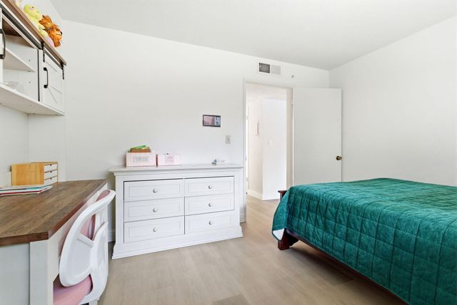 5101 N Pleasant Avenue, Fresno, CA 93711