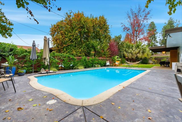 5101 N Pleasant Avenue, Fresno, CA 93711