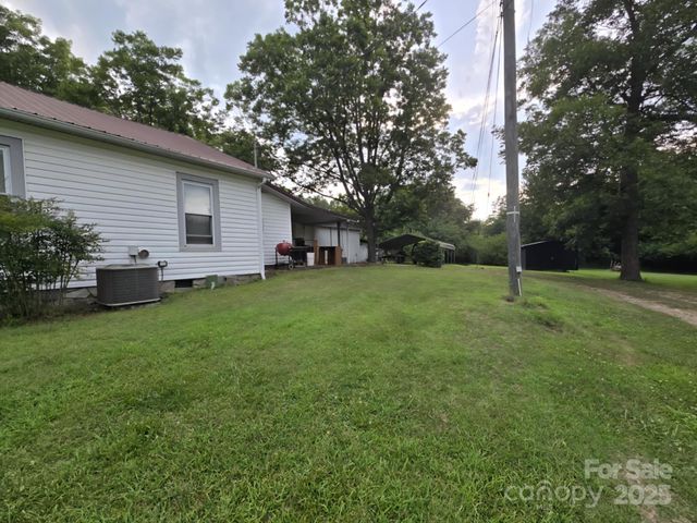 7601 Rhodhiss Road, Connelly Springs, NC 28612