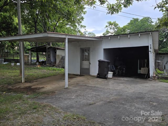 7601 Rhodhiss Road, Connelly Springs, NC 28612