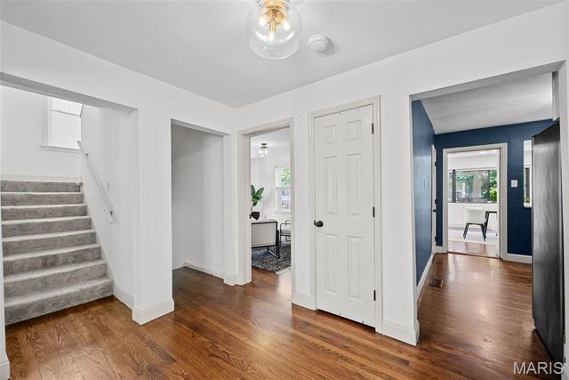 1251 Waldron Avenue, University City, MO 63130