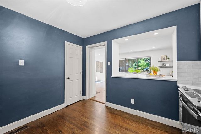 1251 Waldron Avenue, University City, MO 63130