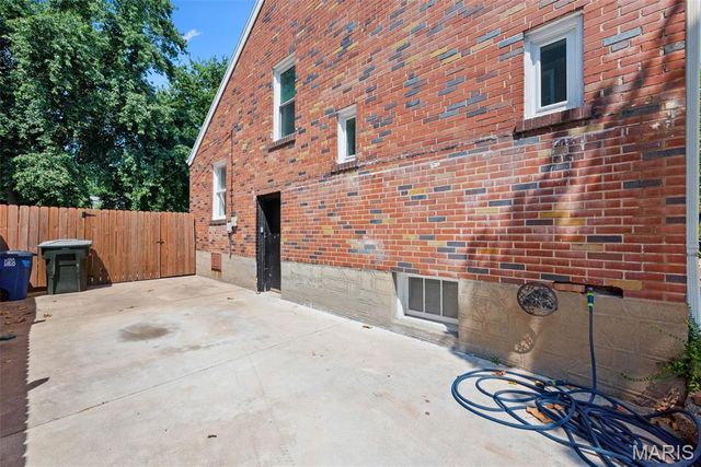 1251 Waldron Avenue, University City, MO 63130