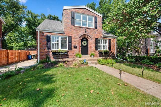 1251 Waldron Avenue, University City, MO 63130