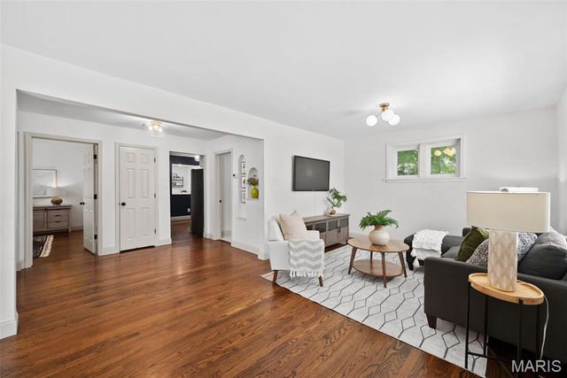 1251 Waldron Avenue, University City, MO 63130