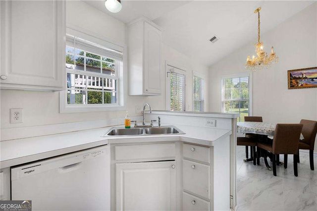 130 Brookstone Drive SW, Calhoun, GA 30701