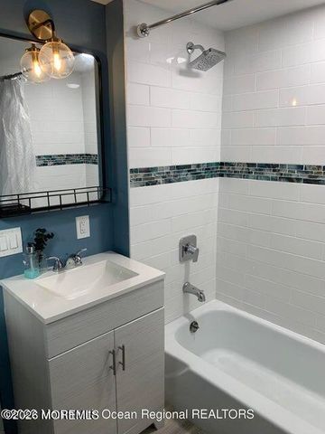 87 Captains Court, Brick, NJ 08723