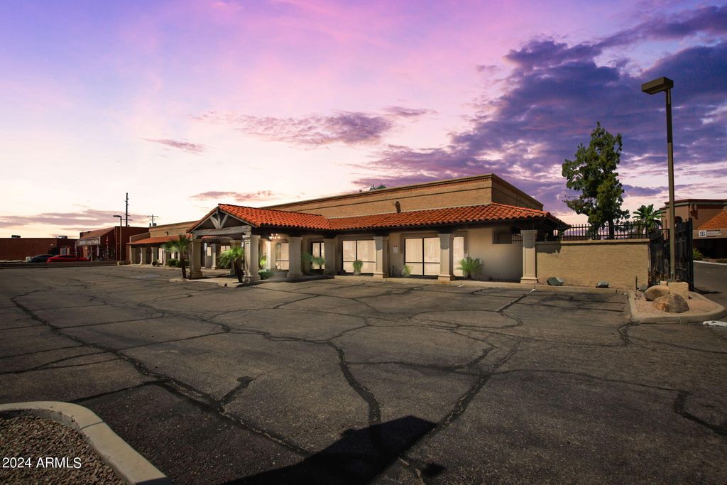 260 N GILBERT Road, Mesa, AZ 85203 — photo 2