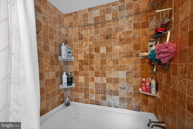 639 E VINE ST, Stowe, PA 19464
