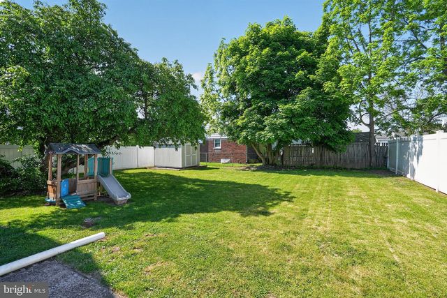 639 E VINE ST, Stowe, PA 19464