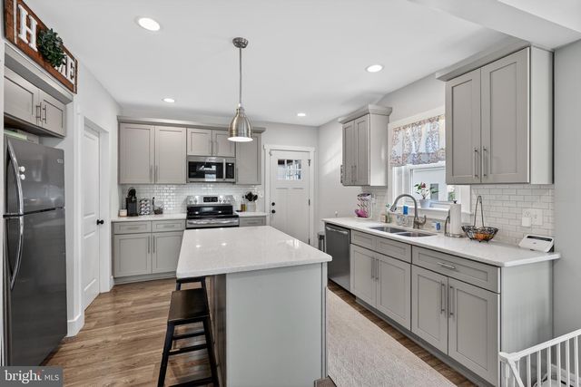 639 E VINE ST, Stowe, PA 19464