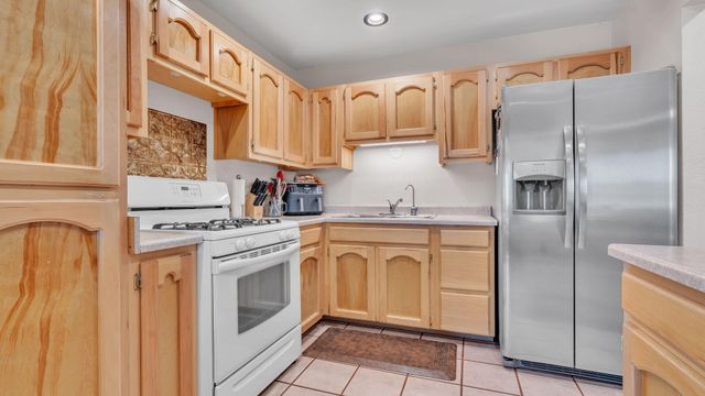 2913 Calle De Oriente, Santa Fe, NM 87507
