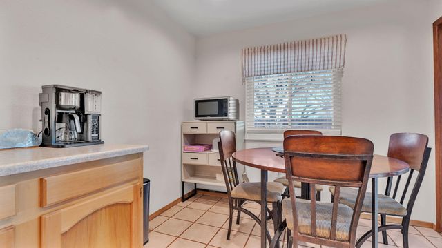 2913 Calle De Oriente, Santa Fe, NM 87507