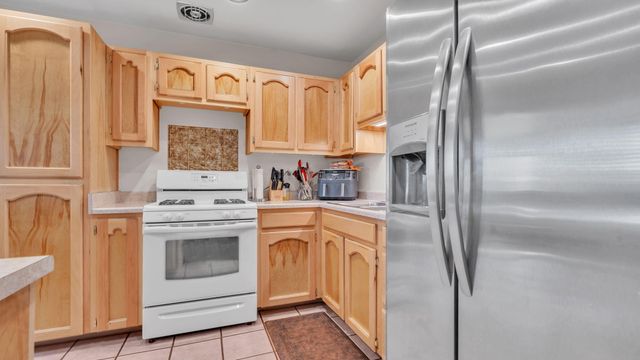 2913 Calle De Oriente, Santa Fe, NM 87507