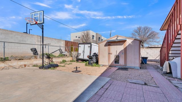 2913 Calle De Oriente, Santa Fe, NM 87507