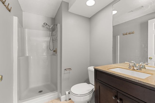 50 Brookside Dr Apt P1, Exeter, NH 03833