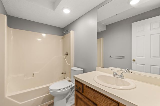 50 Brookside Dr Apt P1, Exeter, NH 03833