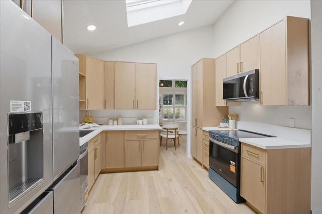 22944 Longdown Road, Cupertino, CA 95014