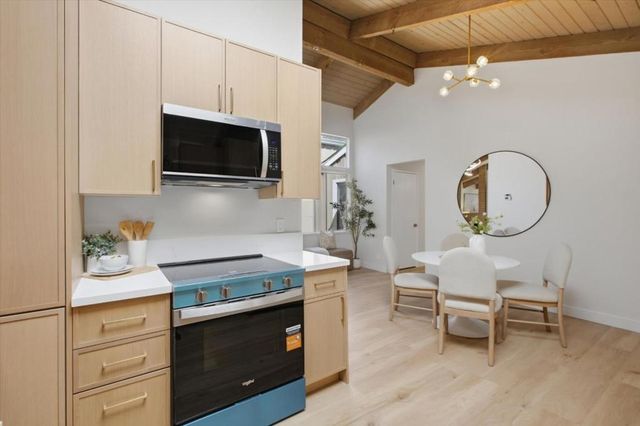 22944 Longdown Road, Cupertino, CA 95014