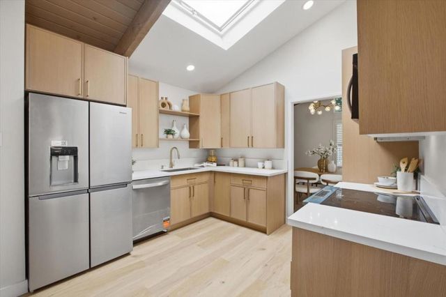 22944 Longdown Road, Cupertino, CA 95014