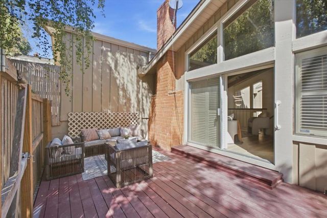 22944 Longdown Road, Cupertino, CA 95014