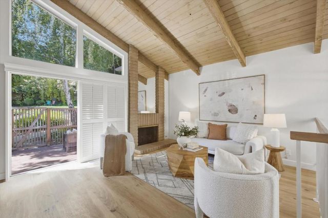 22944 Longdown Road, Cupertino, CA 95014