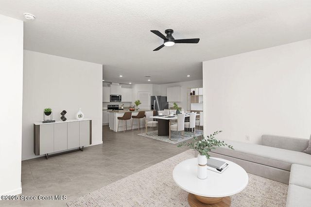 985 Dugan Circle SE, Palm Bay, FL 32909