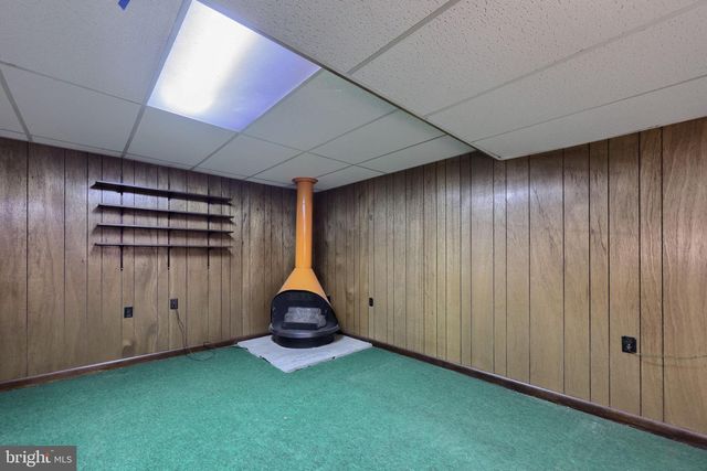 404 WINDY TOR RD, Leola, PA 17540