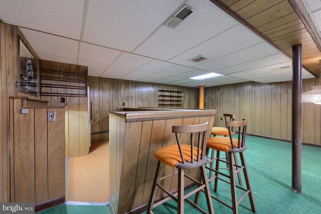 404 WINDY TOR RD, Leola, PA 17540