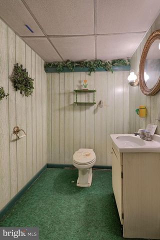 404 WINDY TOR RD, Leola, PA 17540