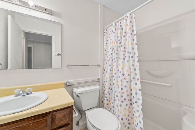 700 S Dakota Avenue 109, Ames, IA 50014