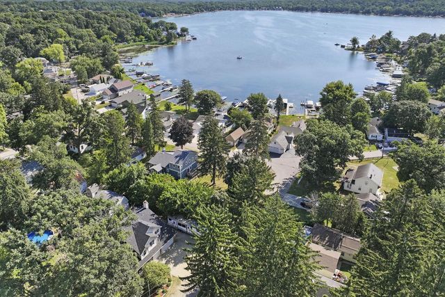 614 Indian Point ROAD, Twin Lakes, WI 53181