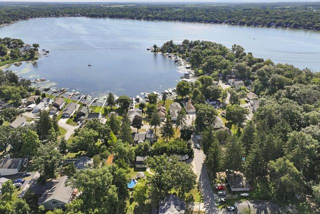 614 Indian Point ROAD, Twin Lakes, WI 53181
