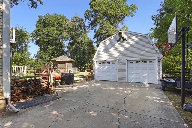 614 Indian Point ROAD, Twin Lakes, WI 53181