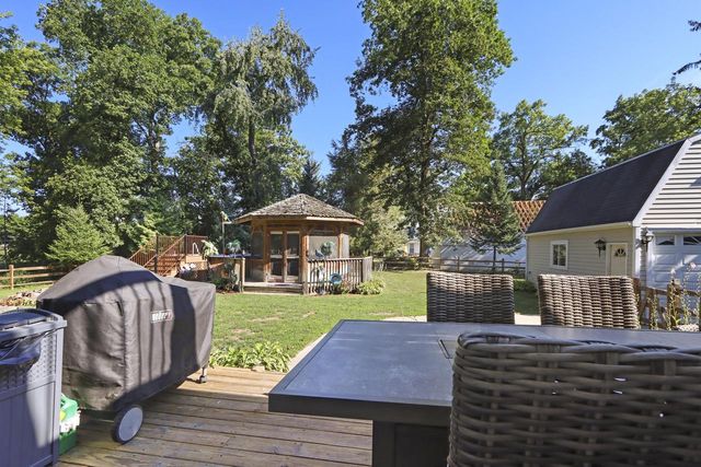 614 Indian Point ROAD, Twin Lakes, WI 53181