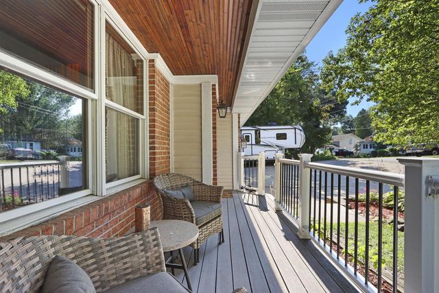614 Indian Point ROAD, Twin Lakes, WI 53181