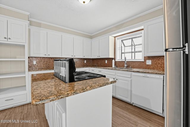 1411 Rosemont Drive, Clinton, MS 39056