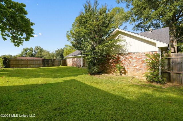 1411 Rosemont Drive, Clinton, MS 39056