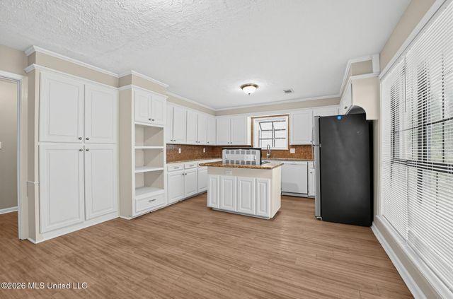 1411 Rosemont Drive, Clinton, MS 39056