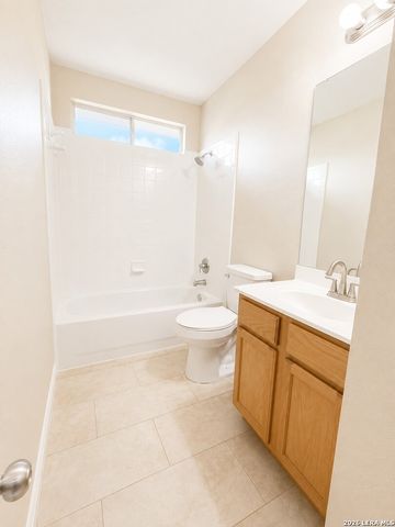 136 Musgrav, Kyle, TX 78640