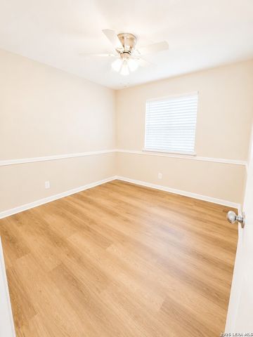 136 Musgrav, Kyle, TX 78640