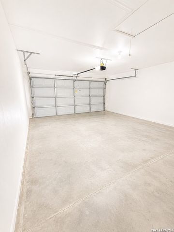 136 Musgrav, Kyle, TX 78640