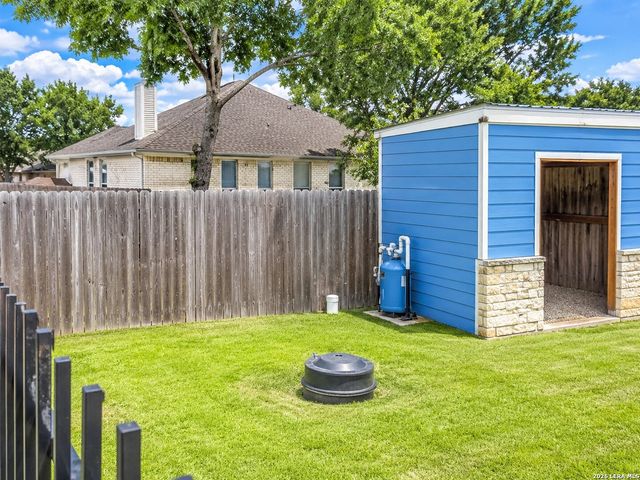136 Musgrav, Kyle, TX 78640