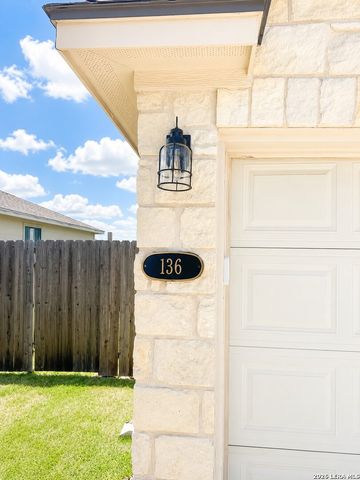 136 Musgrav, Kyle, TX 78640
