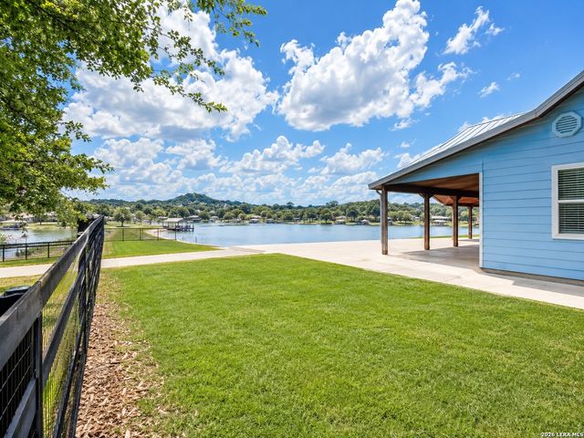 136 Musgrav, Kyle, TX 78640