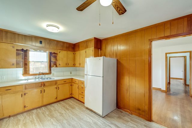 136 Pin Oak Drive, Lancaster, KY 40444