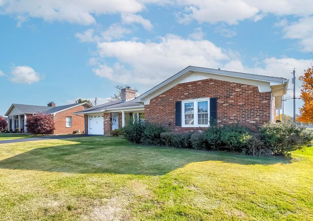 136 Pin Oak Drive, Lancaster, KY 40444