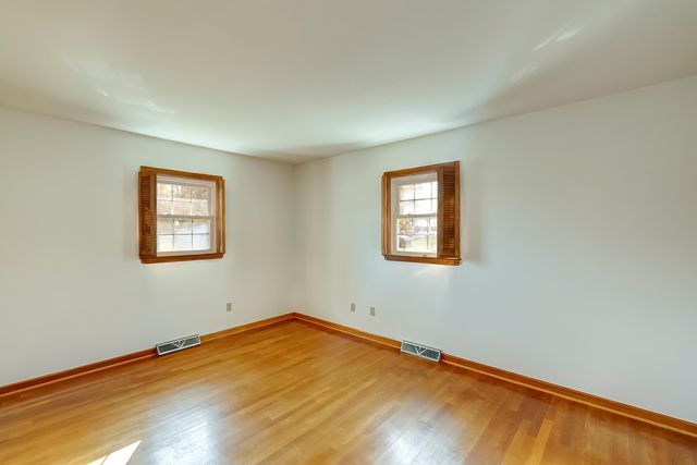 136 Pin Oak Drive, Lancaster, KY 40444