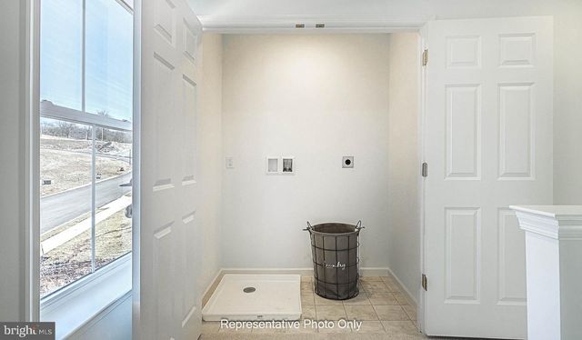 828 KIMMERLINGS RD, Lebanon, PA 17046